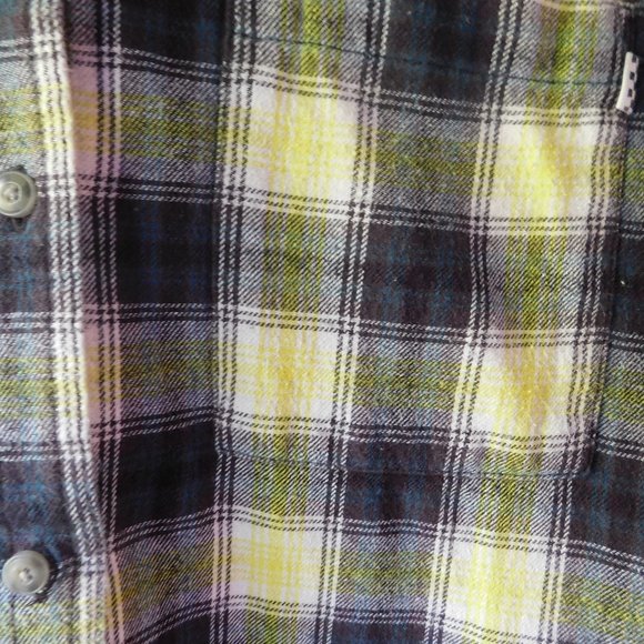 🍎 Vintage Fall Flannel - Picture 9 of 10
